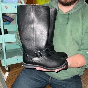 Black cat and jack boot